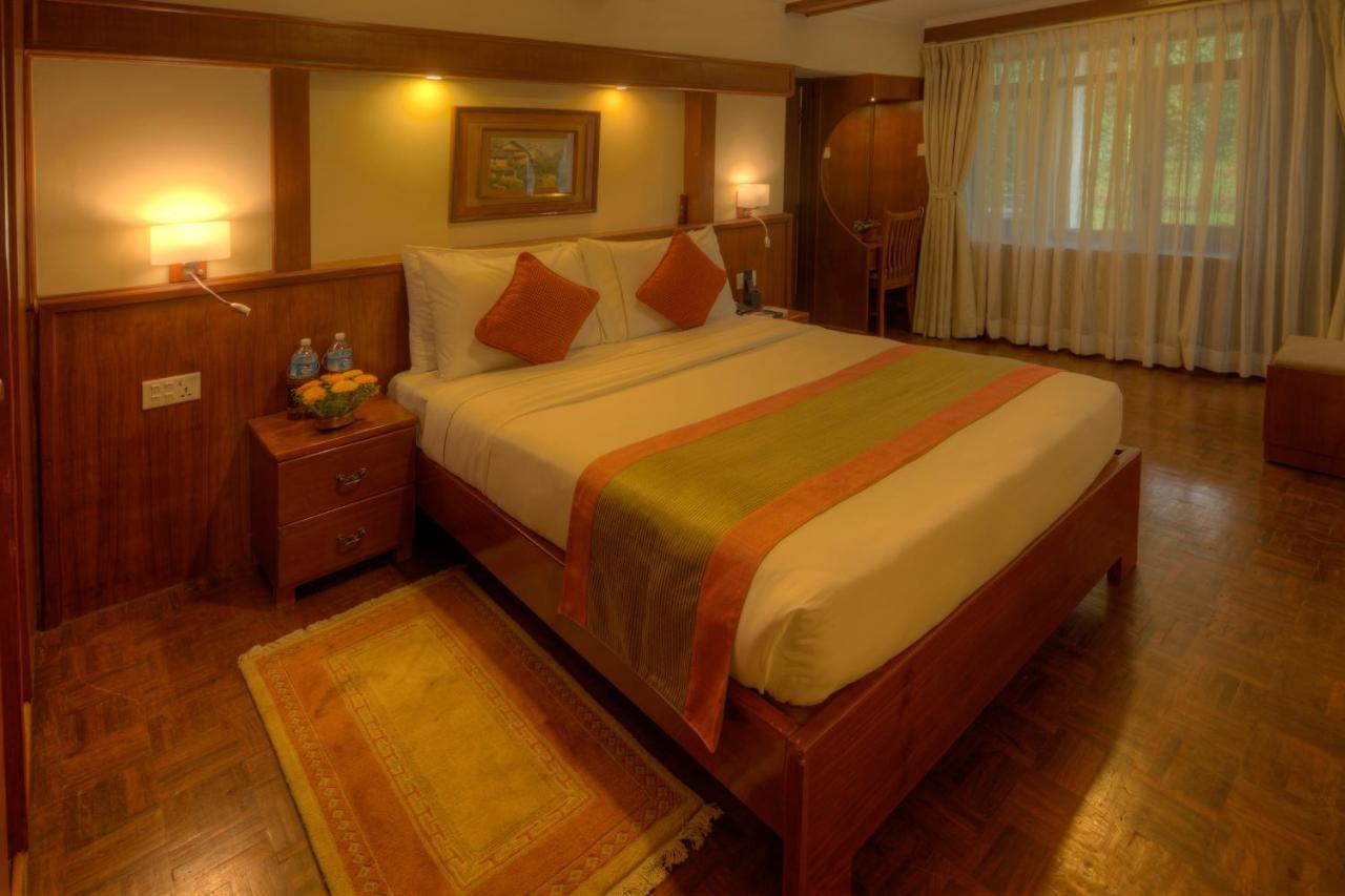 Fish Tail Lodge Покхара Экстерьер фото