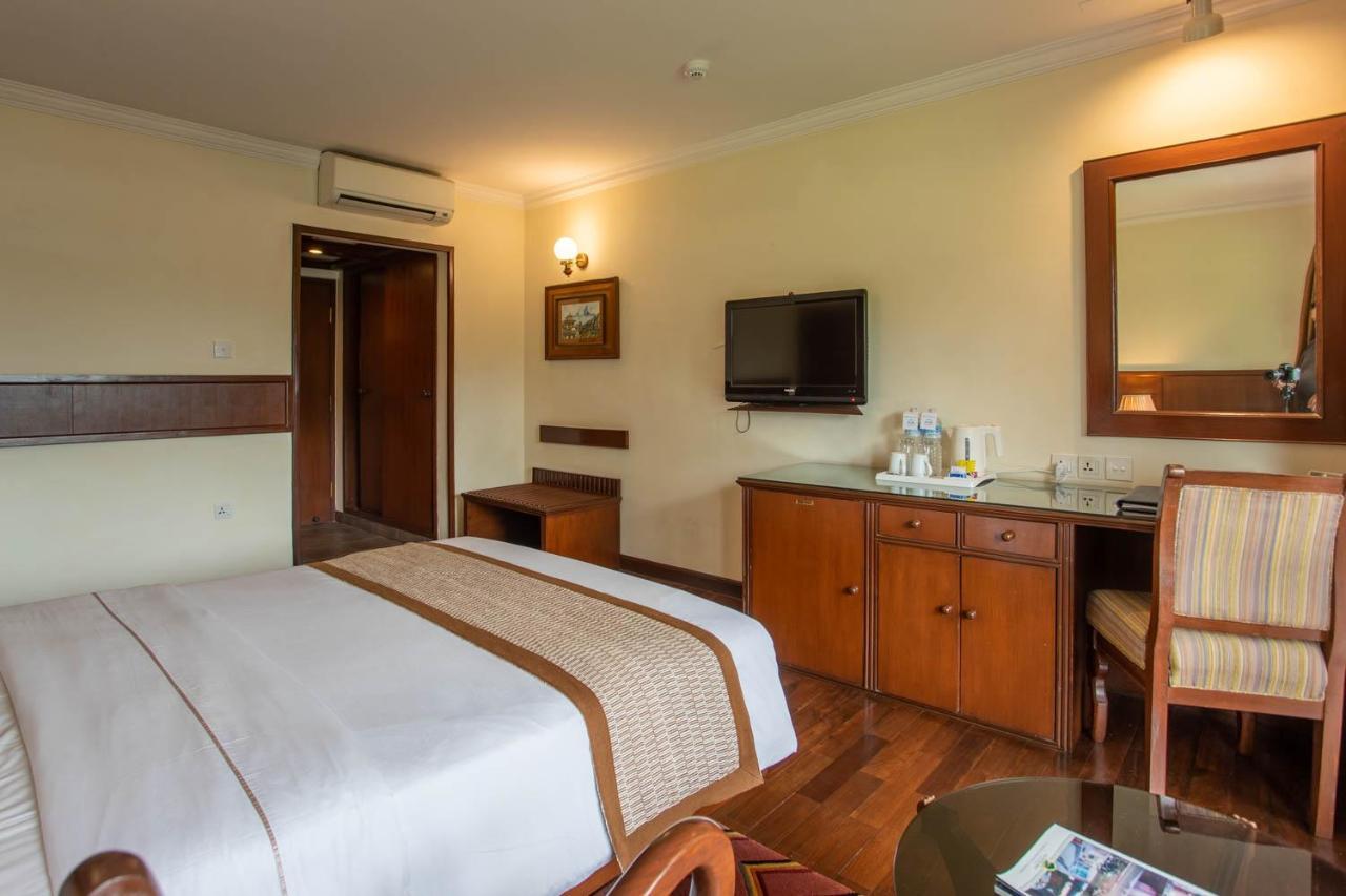 Fish Tail Lodge Покхара Экстерьер фото