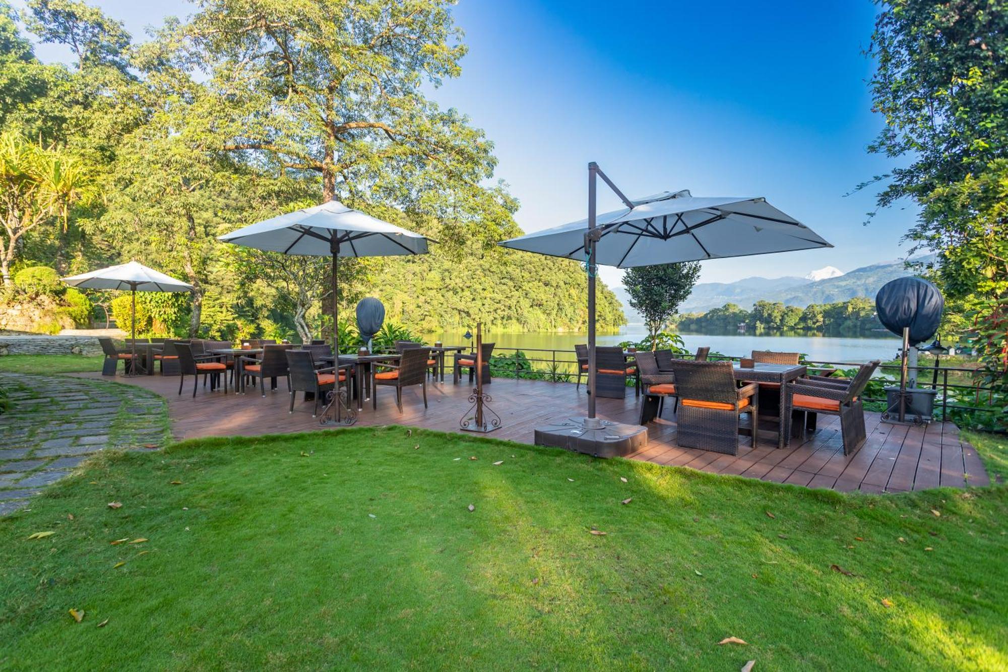 Fish Tail Lodge Покхара Экстерьер фото
